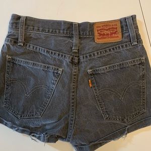 Orange tab black Levi shorts